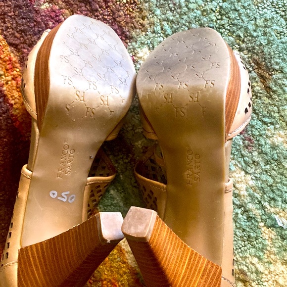 Franco Sarto like new yellow perforated open toe shoes size 8.5 - Picture 6 of 6